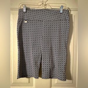 Rafaella Black And White Geometric Walking Short